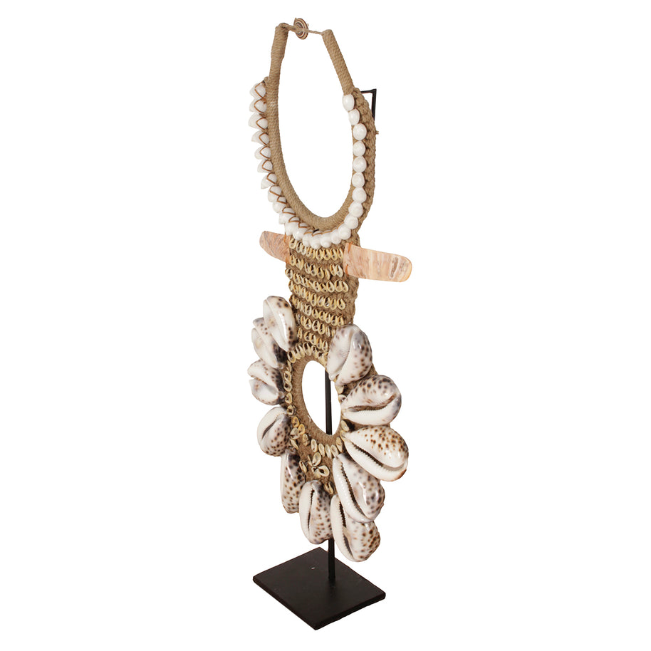 J47 Shell Necklace On Stand