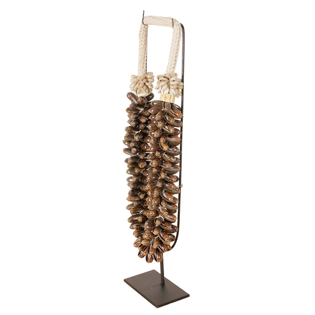 J62 Shell Necklace