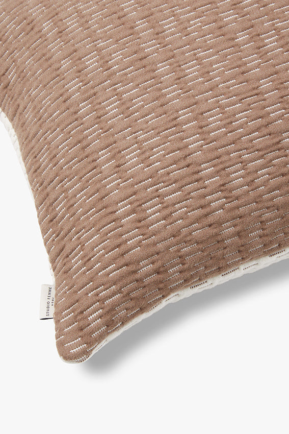 Tweekleurige zachte gequilte sierkussenhoes Olivia 60x40 cm bruin-ecru