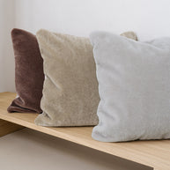 Luxe mohair sierkussenhoes Amy mistgrijs 50x50 cm