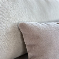 Luxe mohair sierkussenhoes Amy mistgrijs 50x30 cm
