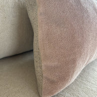 Satijn-mohair sierkussenhoes Sara blush 50 x 50 cm