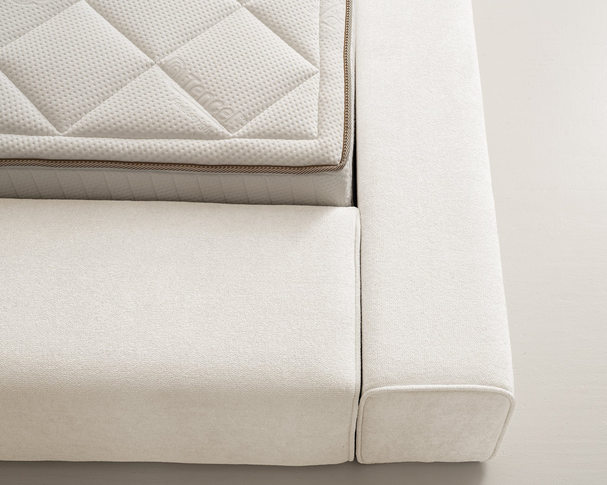 Designbed Adore Business 160x200 - Inclusief Matras
