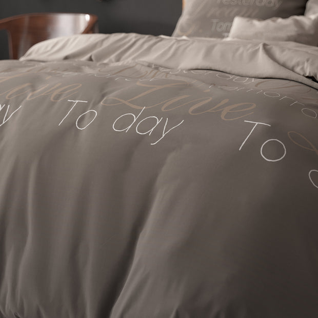 Live Today Taupe 140 x 220