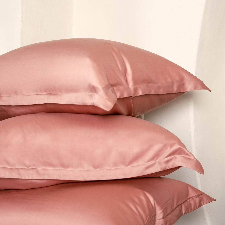 Coco & Cici - TENCEL - Satijn Kussensloop Terra Roze - 1 kussensloop 40x80