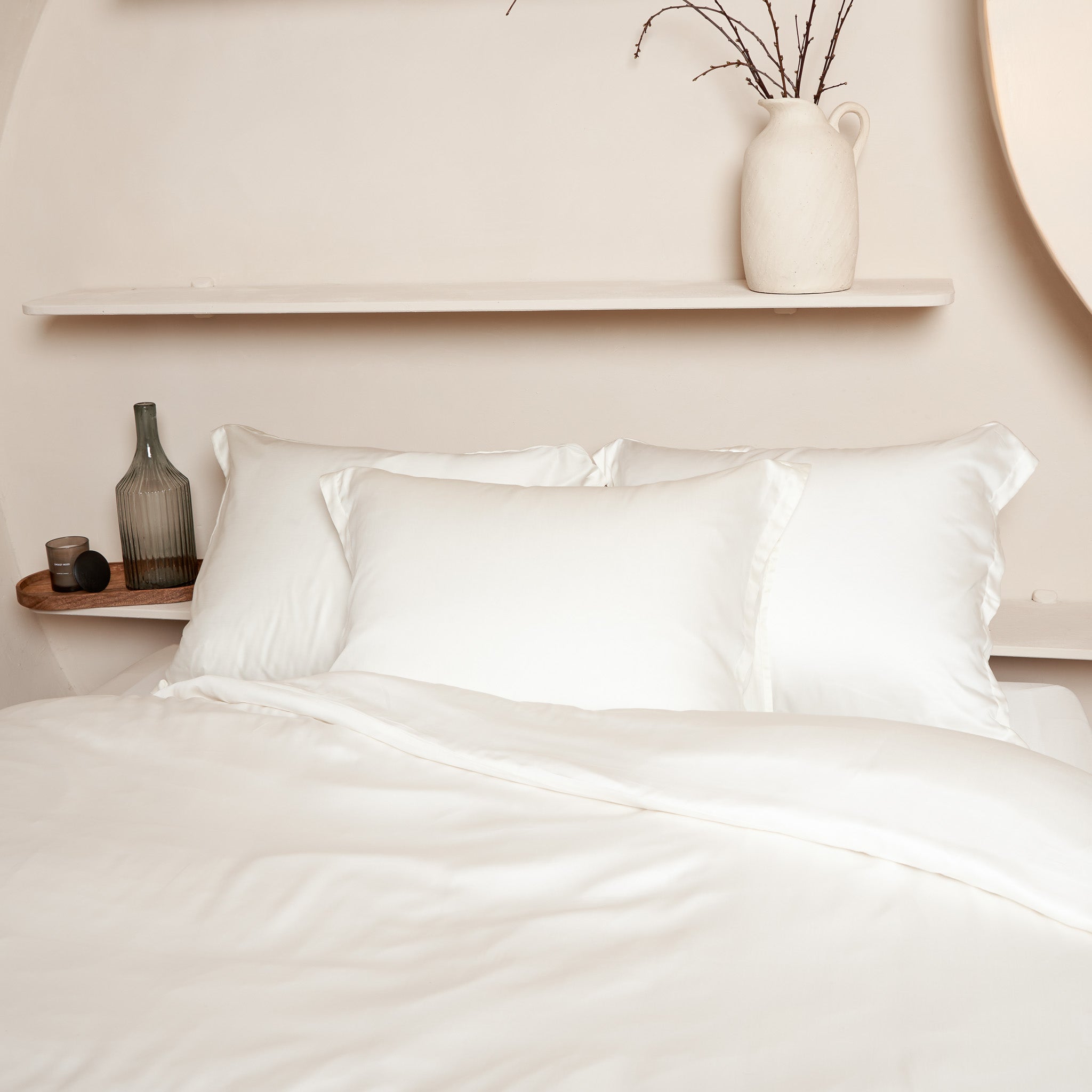 Coco & Cici - Tencel Satijn kussensloop 60 x 50 cm - kussenhoes - Lyocell - extra zacht & 100% natuurlijk - off-white