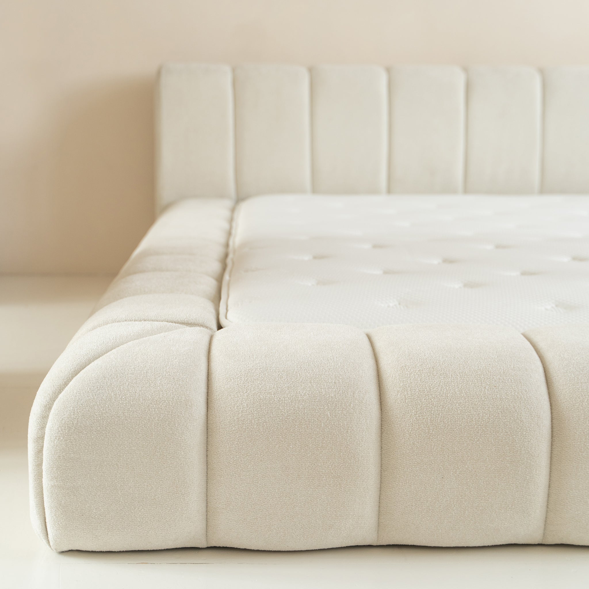 Designbed Adore Klassiek 160x200 Beige - Zonder Matras