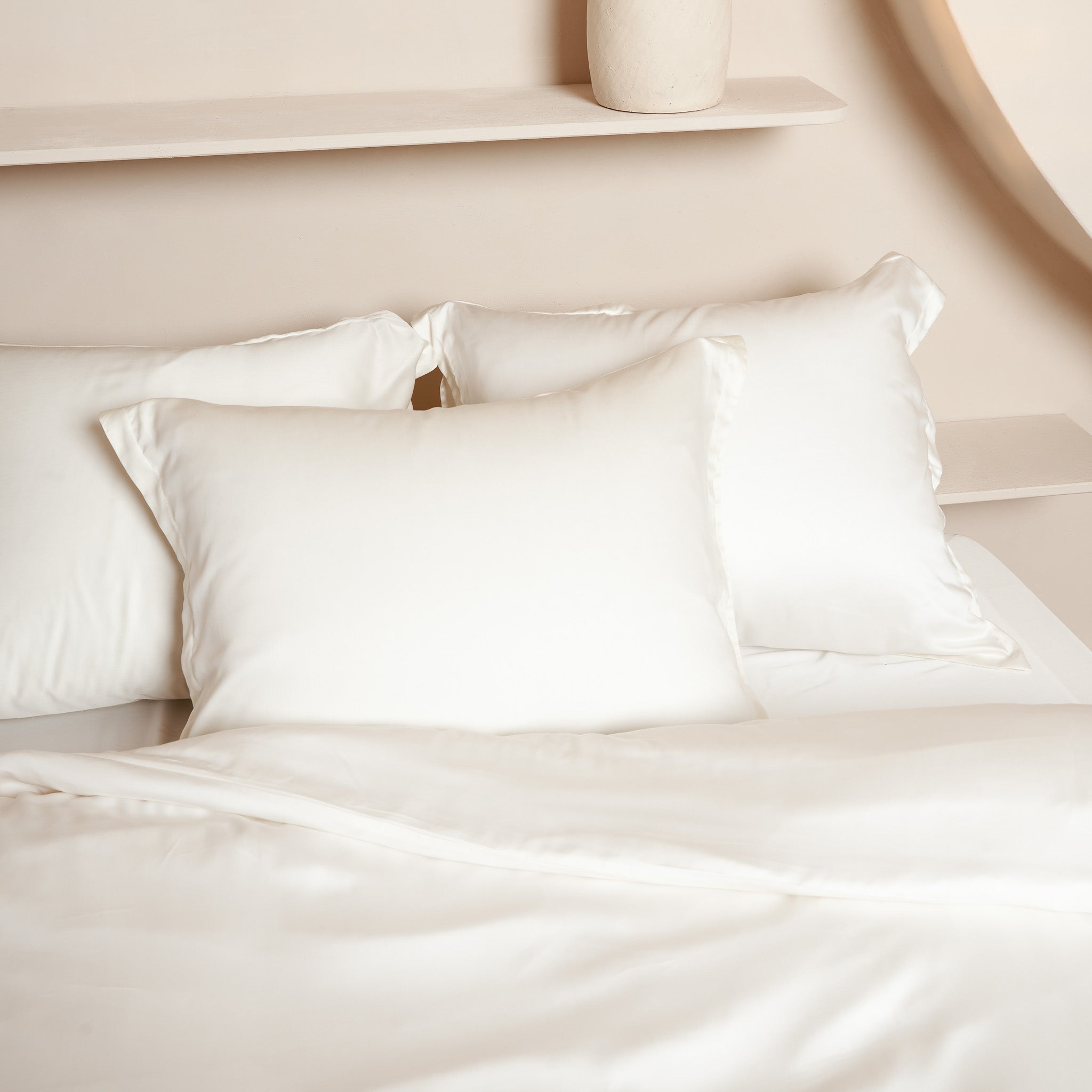 Coco & Cici - Coco & Cici - Tencel kussensloop - 60 x 70 - off-white - beauty kussen - zacht, luxe en duurzaam beddengoed - 1 kussensloop 60 x 70
