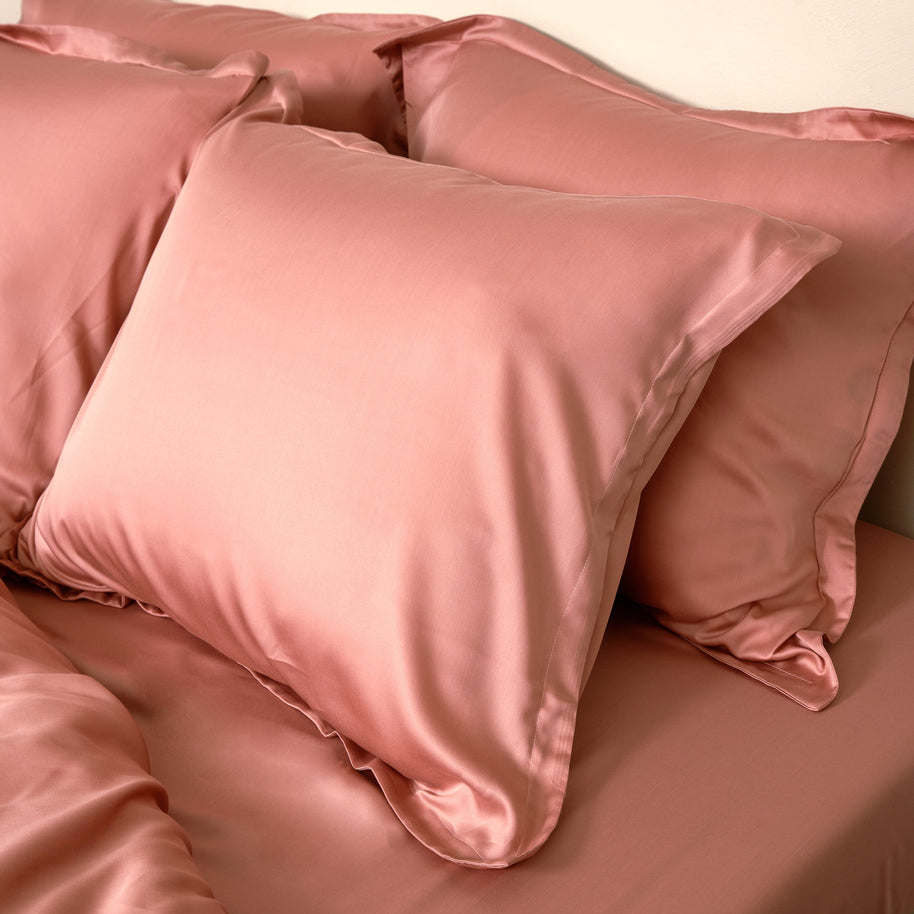Coco & Cici - TENCEL - Satijn Kussensloop Terra Roze - 1 kussensloop 80x80