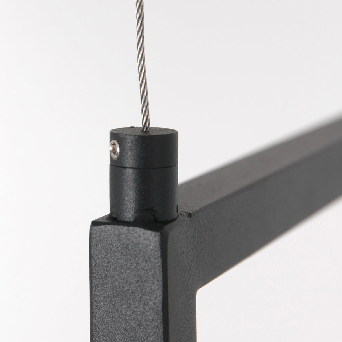 Zwarte hanglamp Buckley 2983ZW met plateau en 4 x E27-fitting