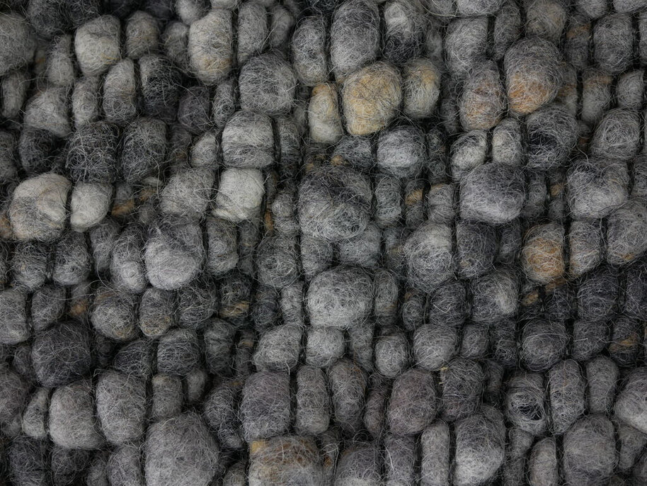 Ulva Zwart 172 200x300