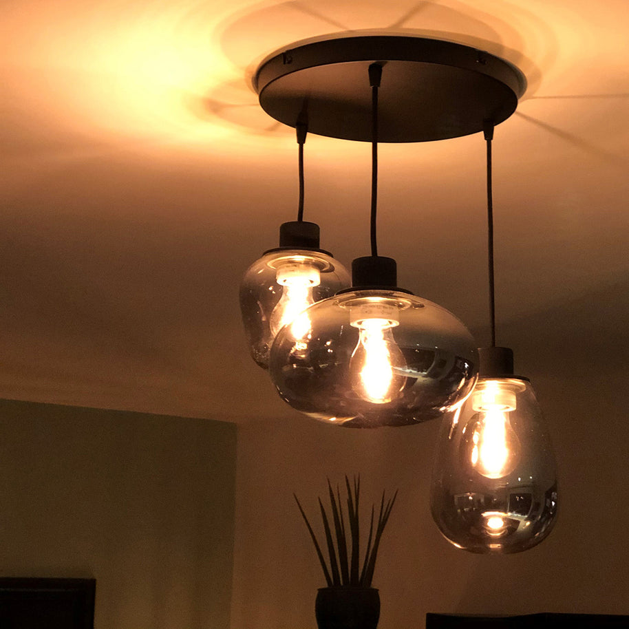 Hanglamp Reflexion 3079ZW zwarte 3-lichts videolamp met smokeglas