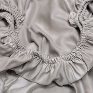 Coco & Cici - TENCEL - Satijn Hoeslaken Taupe - 180x200x45