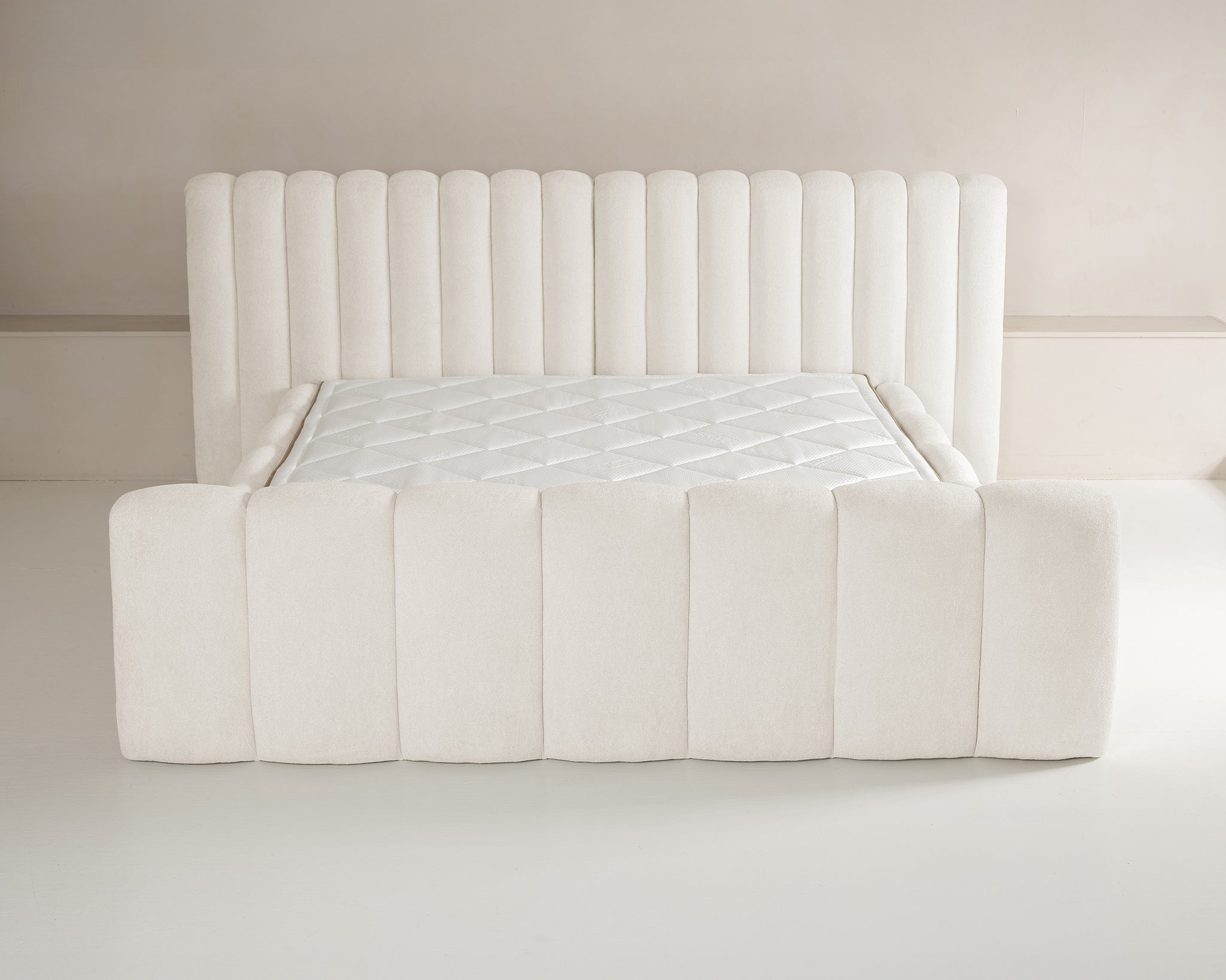 Designbed Adore Chique 180x200 Beige - Met Matras