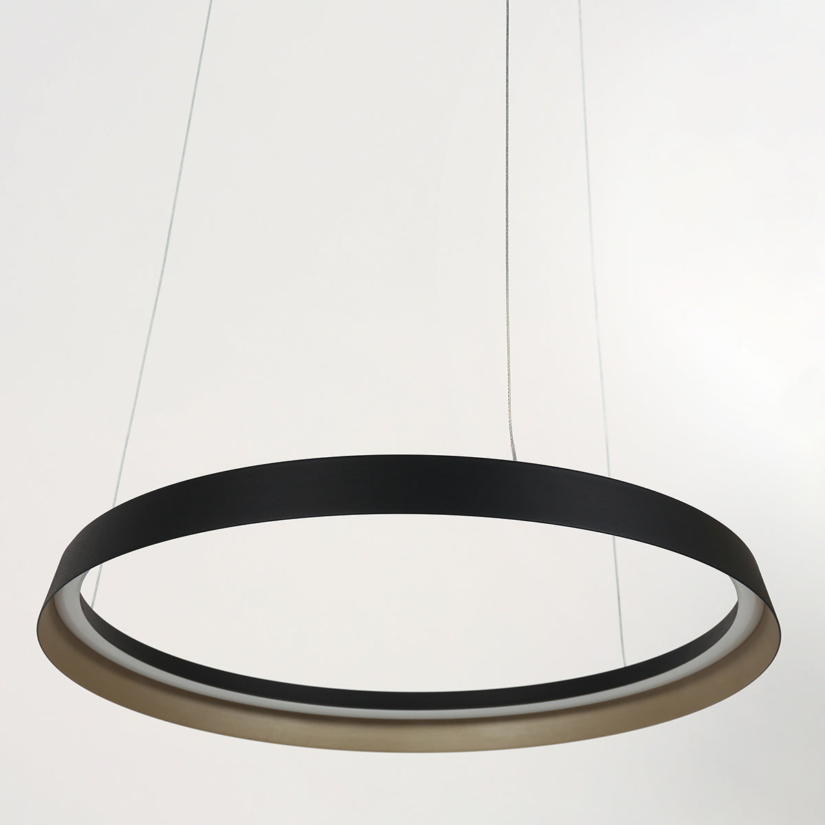 Hanglamp Ringlux 3692ZW zwarte hanglamp met LED ring Ø60