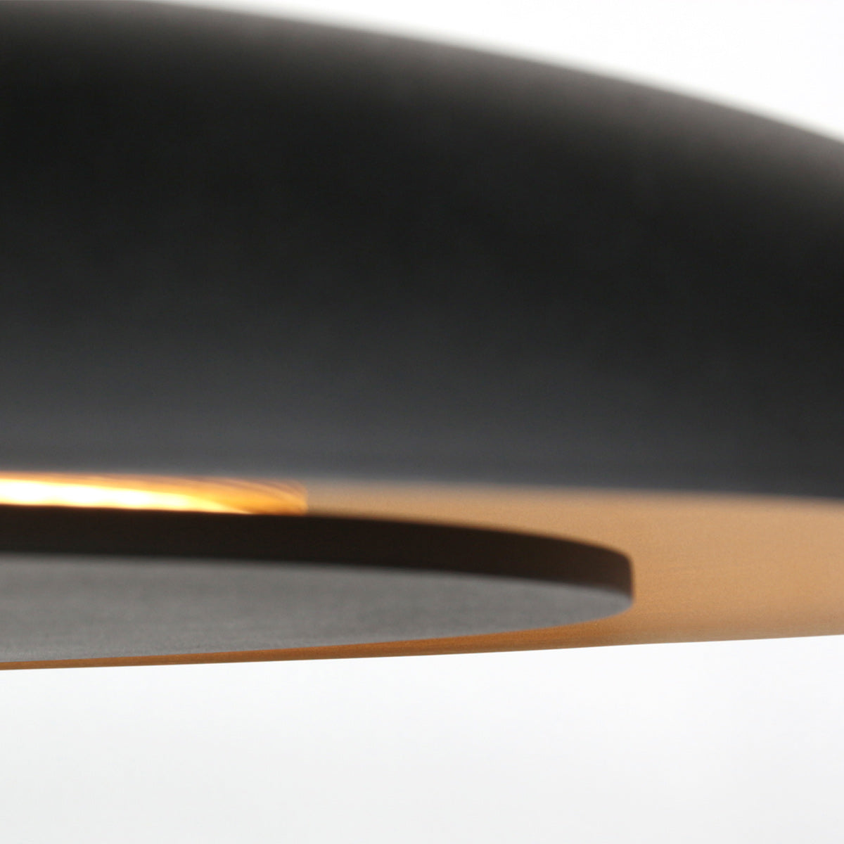 Golden Veil 4332ZW – elegante zwarte hanglamp met gouden binnenzijde