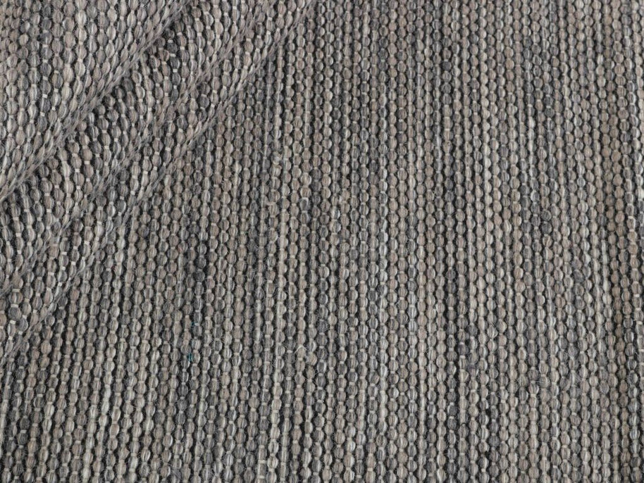 Arne 1000 170x240