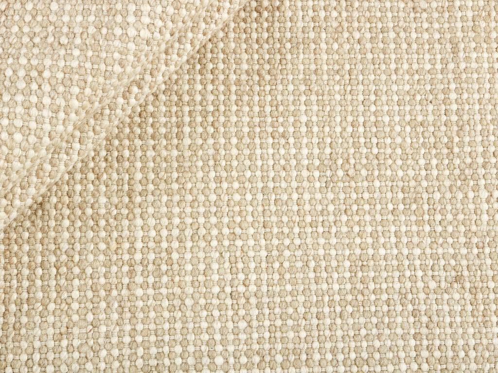 Nika 1000 200x300