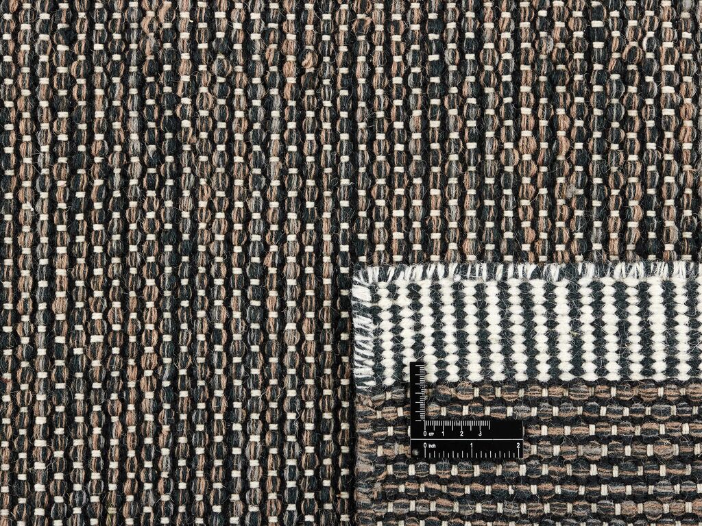 Arne 8000 170x240
