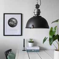 Hanglamp Bikkel 7586ZW zwarte industriële stalen lamp