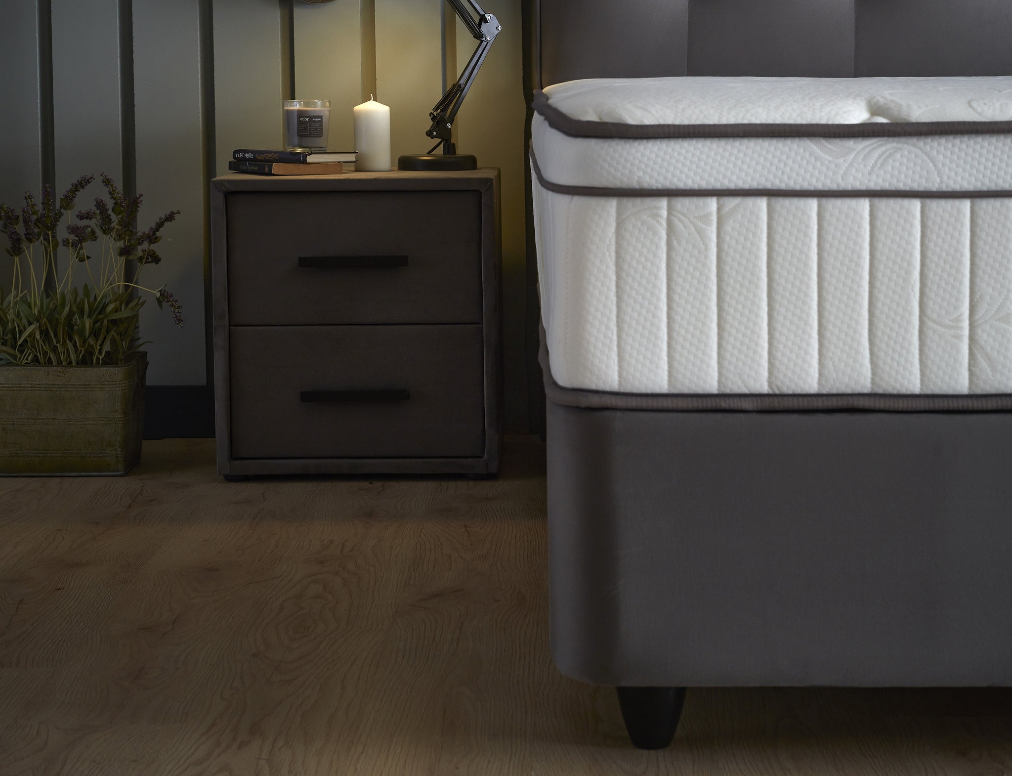 SKYBEDD ® - Boxspring met opbergruimte Modebedd Antraciet 180x200
