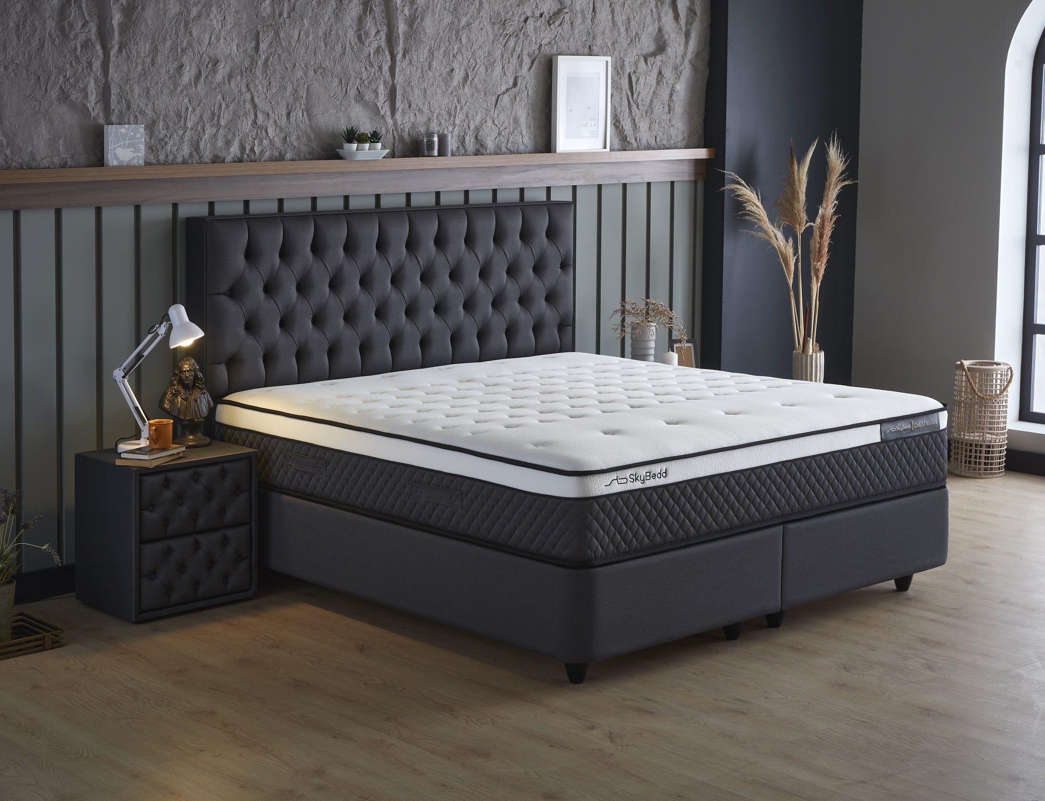 SKYBEDD ® - Boxspring met opbergruimte Chestybedd Antraciet 140x200