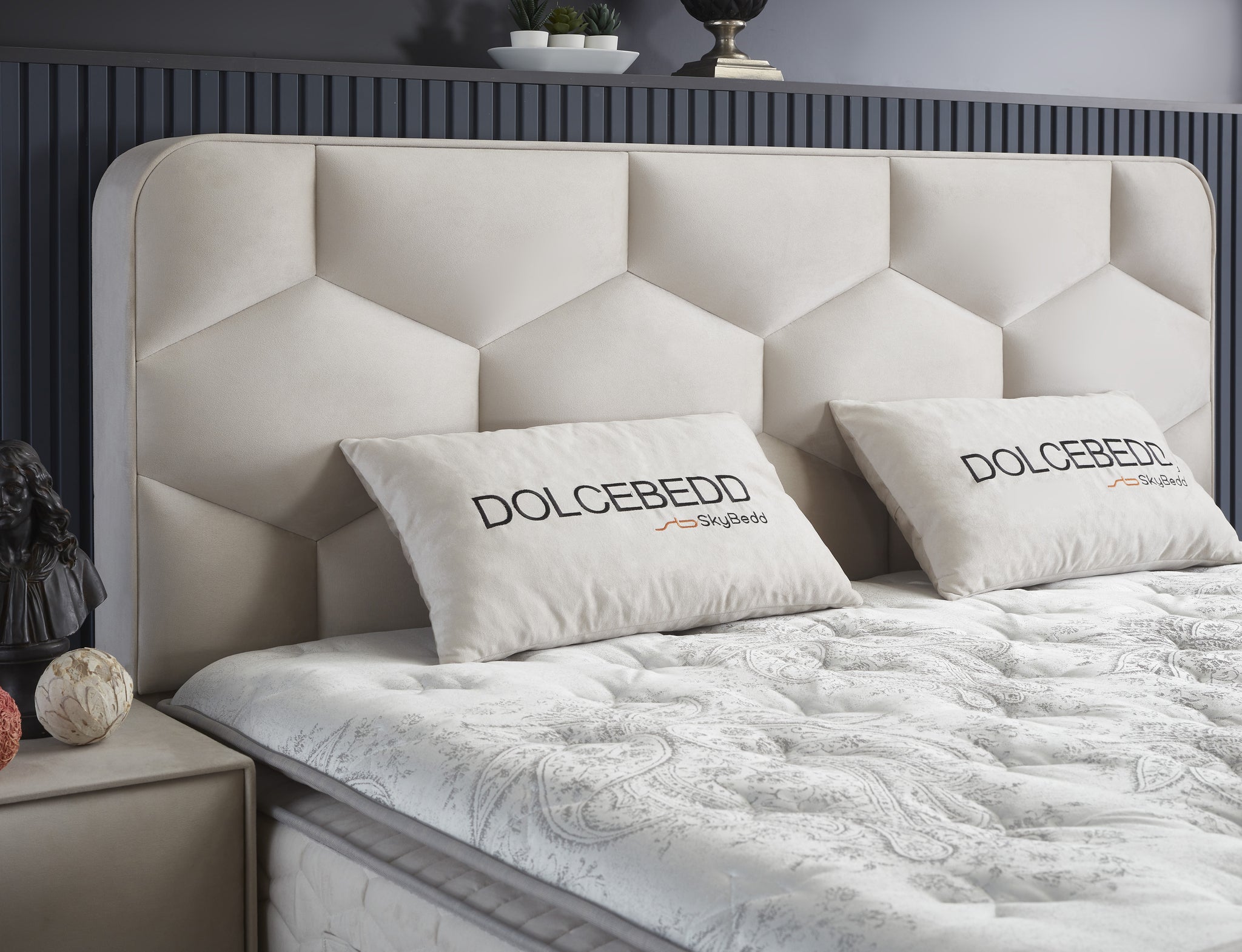SKYBEDD ® - Boxspring met opbergruimte Dolcebedd Beige 140x200