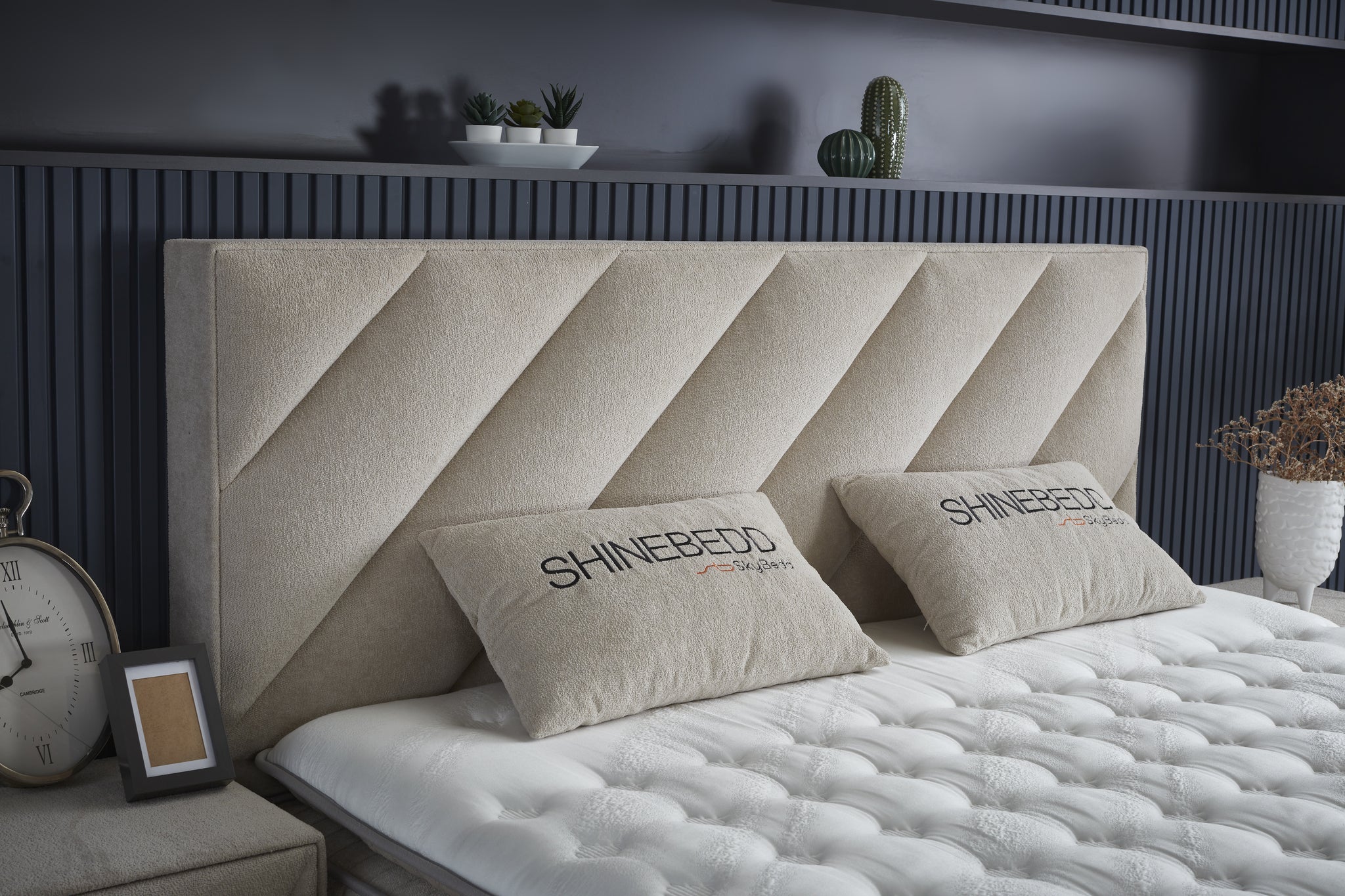SKYBEDD ® - Boxspring met opbergruimte Shinebedd Beige 160x200