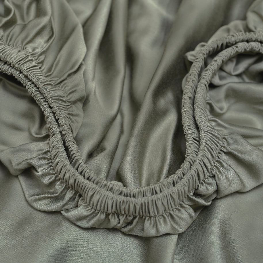 Coco & Cici - Bamboe hoeslaken topper 180 x 200 cm - 2-persoons beddengoed - olijfgroen - elastiek rondom - 100% ecologisch bamboe