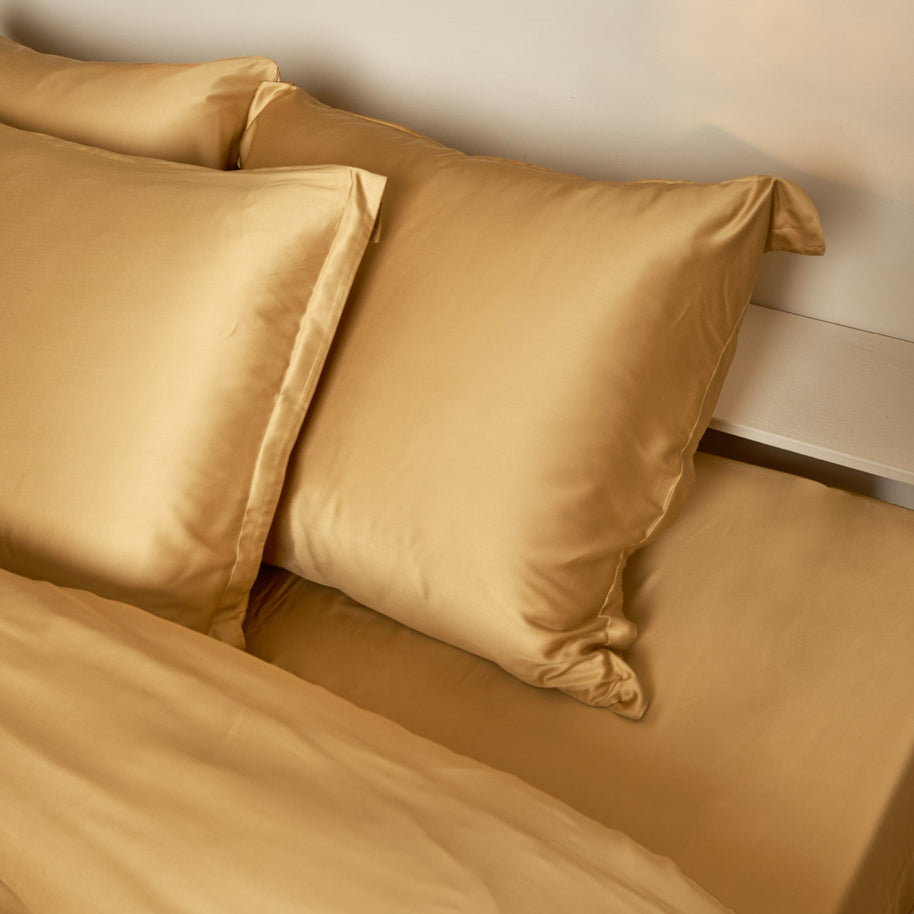 Coco & Cici - Bamboe hoeslaken voor topper 180 x 210 cm - 2-persoons beddengoed - okergeel - elastiek rondom - 100% eco bamboe
