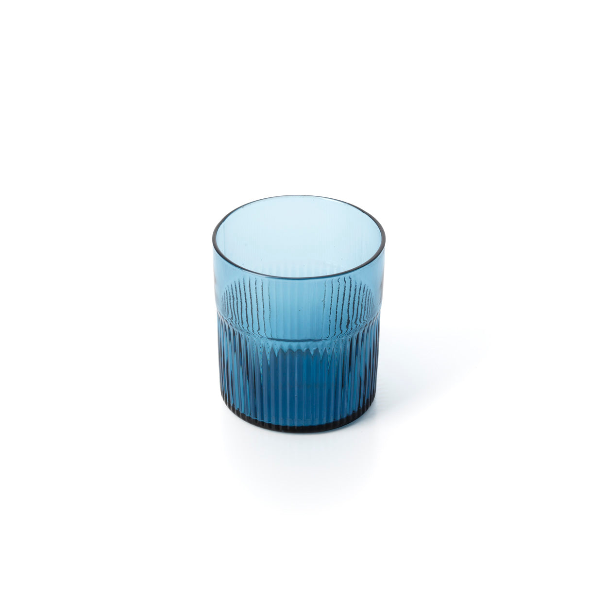 De azuurkleurige gegolfde lage tumbler - blauw