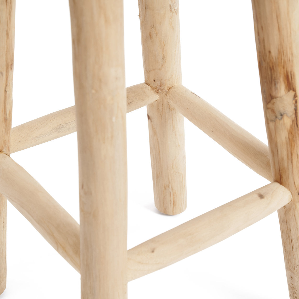 De raffia barstoel