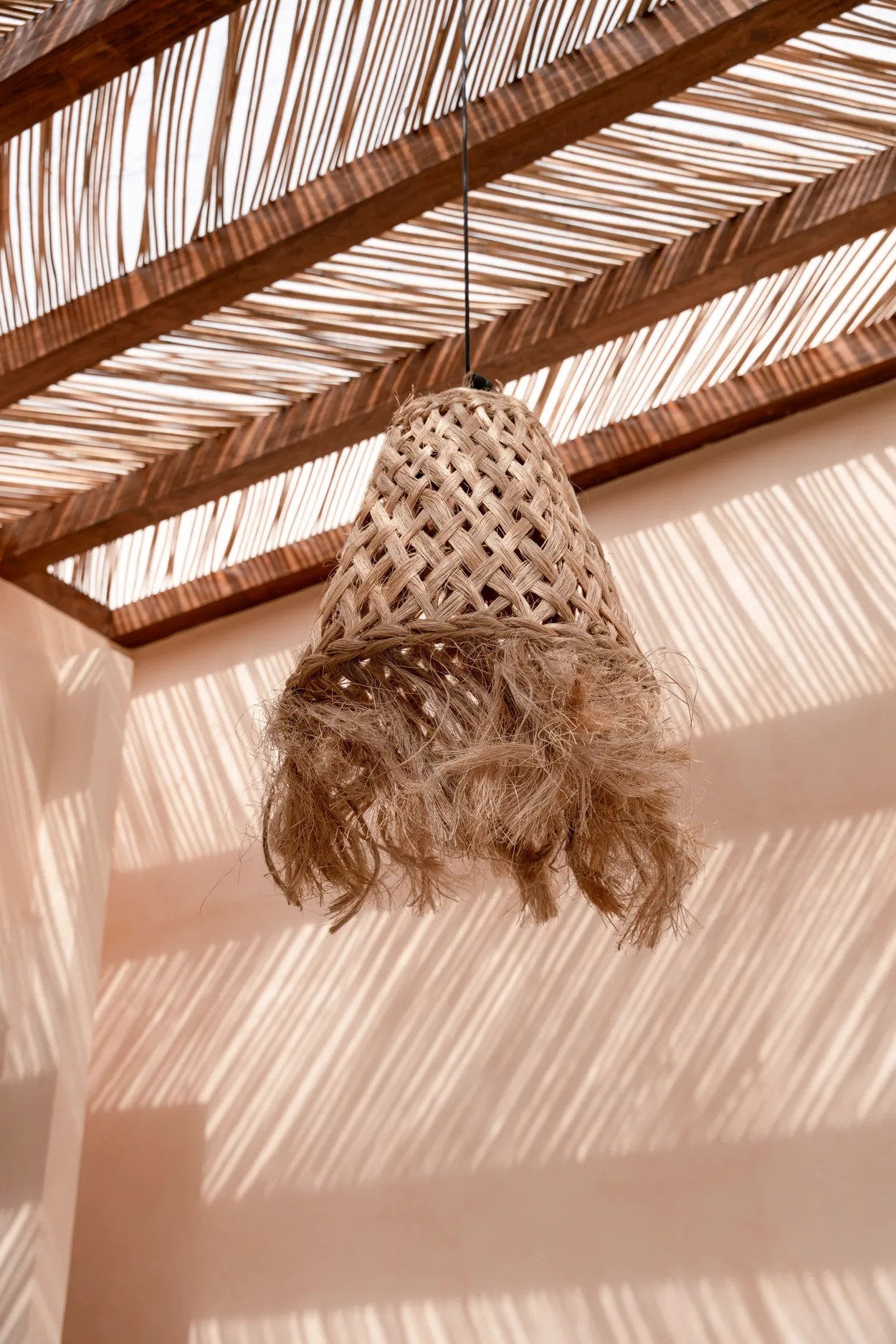 De Abaca kwallenhanger - naturel - M