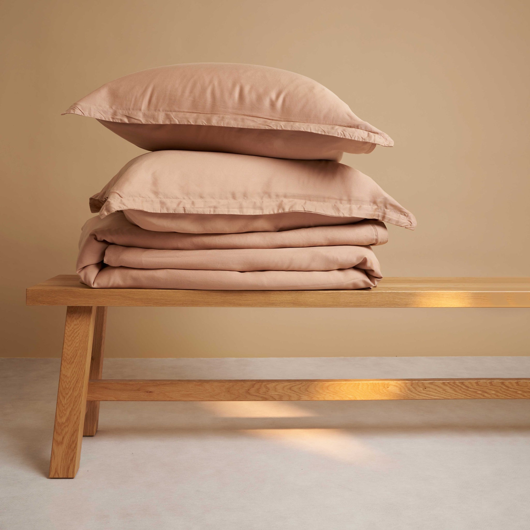 Coco & Cici - Tencel Twill Dekbedovertrek 240 x 220 cm - 2-persoons Beddengoed - Perzik - Lyocell - Ritssluiting & Extra Zacht - 2 Kussenslopen (60 x 70 cm)