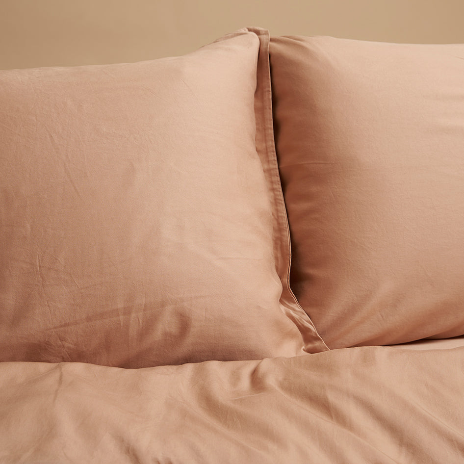 Coco & Cici - Tencel Twill Kussensloop 70 x 60 cm - Kussenhoes - Perzik - Lyocell - Extra Zacht - Zonder Volant