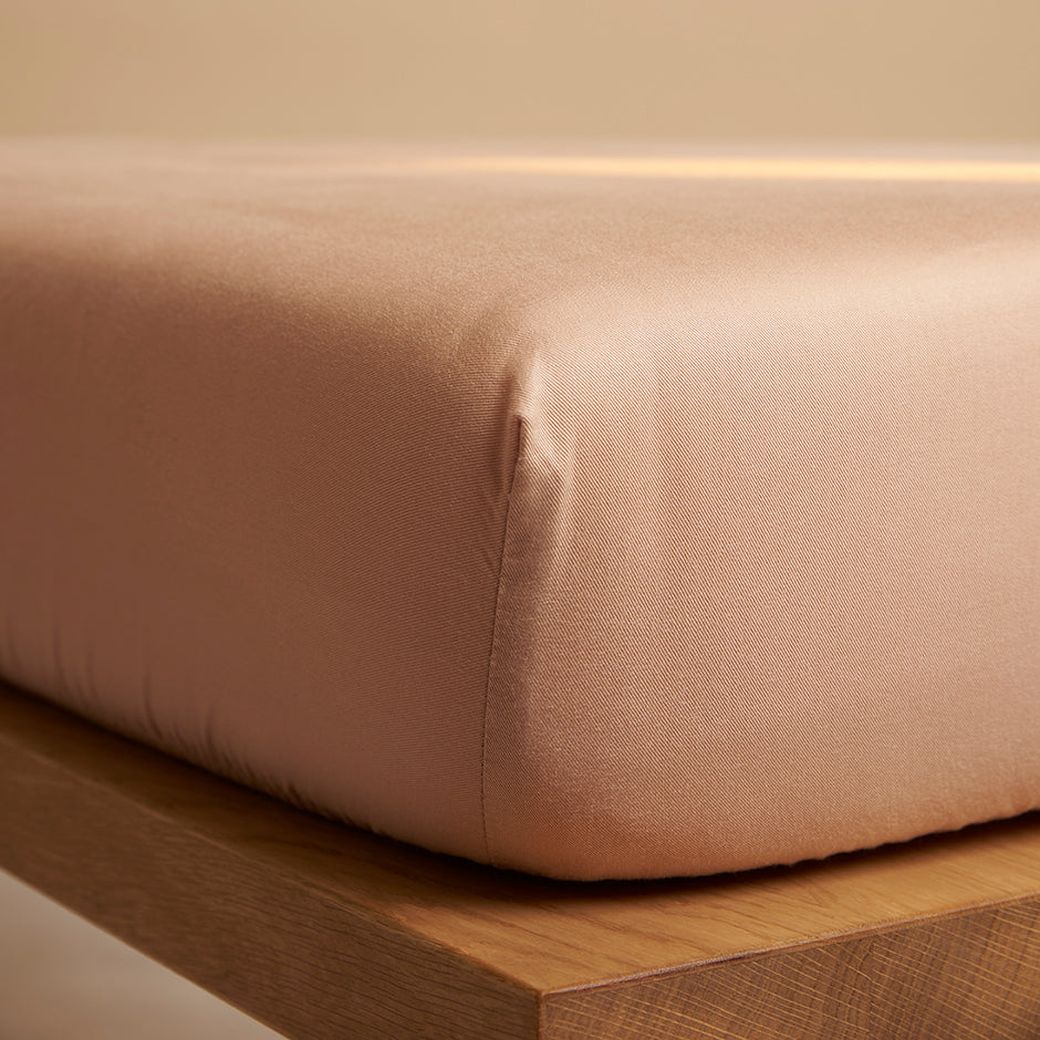 Coco & Cici - Tencel-twill hoeslaken 70 x 145 cm - 1-persoons beddengoed - kinderbeddengoed - Lyocell - hypoallergeen en extra zacht - perzik