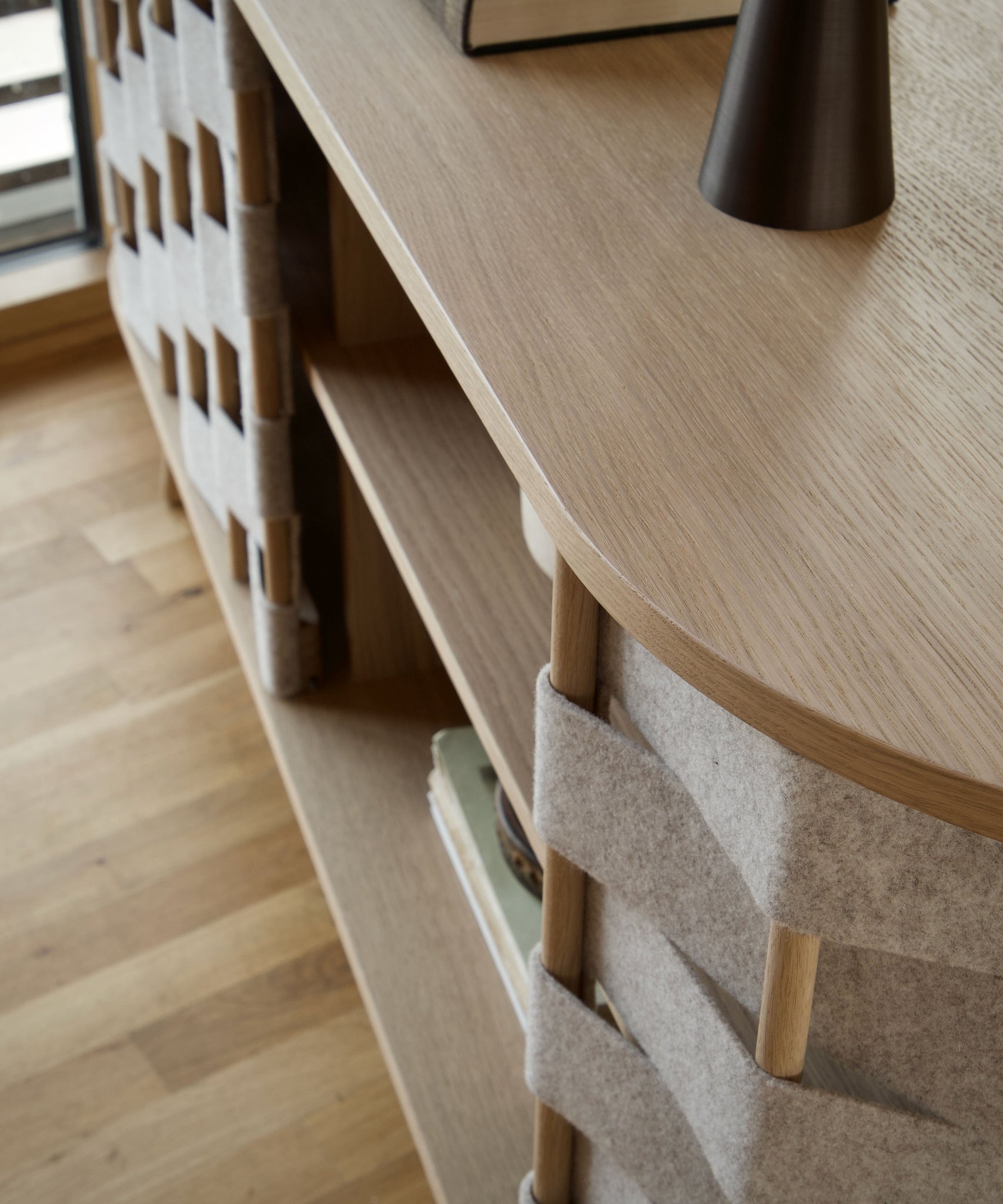 Vilten dressoir, naturel eiken, 160 cm