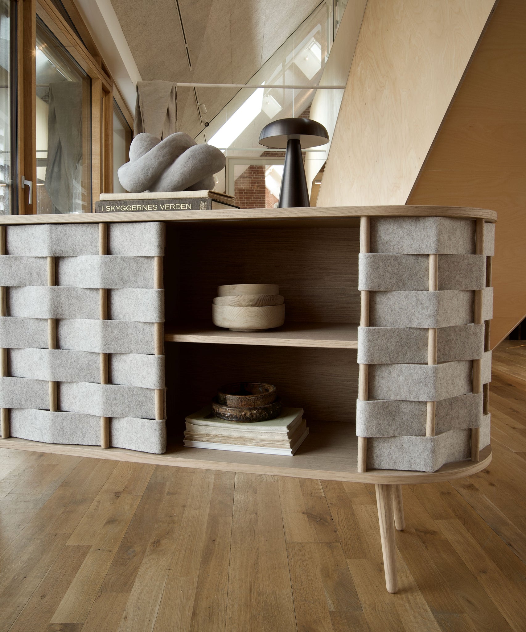Vilten dressoir, naturel eiken, 160 cm